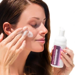 Rowan Clothing Co. Fitglow Cloud Cleansing Kit: Cleanser And Brush 14 Rowan Clothing Co. Fitglow Cloud Cleansing Kit: Cleanser And Brush