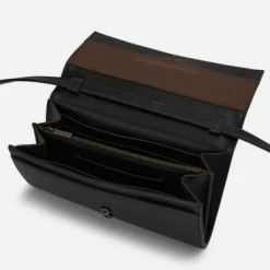 Rowan Clothing Co. Women's Matt & Nat Lette Vintage Wallet