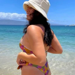 Rowan Clothing Co. Women's Lack Of Color Wave Bucket: Beige Terry