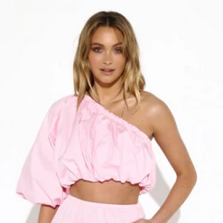 Rowan Clothing Co. Women's Madison The Label Nixie Crop