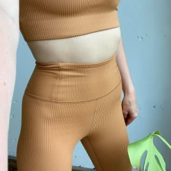 Rowan Clothing Co. Girlfriend Highrise Rib Legging: Toffee 8 Rowan Clothing Co. Girlfriend Highrise Rib Legging: Toffee