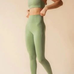 Rowan Clothing Co. Women's Girlfriend Collective High Rise Compressive Leggings: Mantis