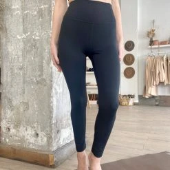 Rowan Clothing Co. Women's Girlfriend Collective Float Seamless High Rise Leggings: Black